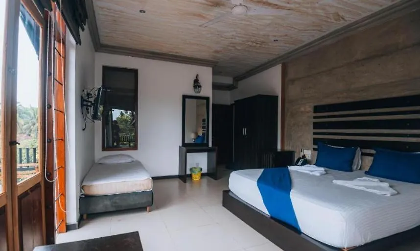 Summer Side residencia Negombo 3*,